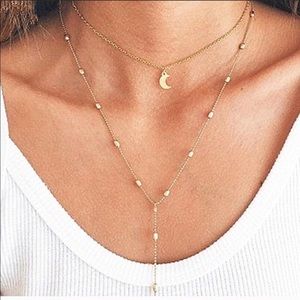 SILVER LAYERED MOON NECKLACE